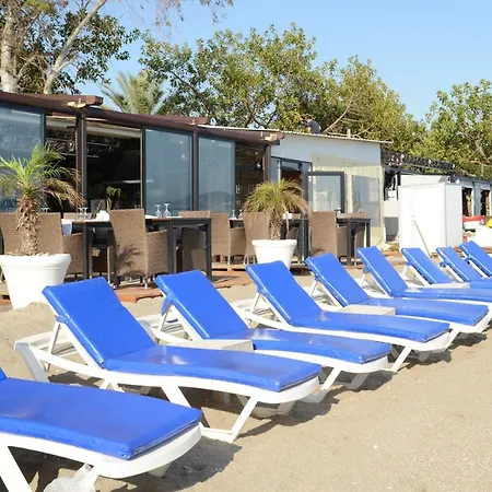 Hotel Livane